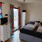 Little Tiny Village Haus 3 *