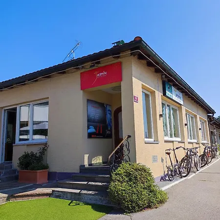 Little Tiny Village Haus 3 شقة