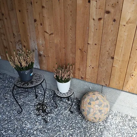 Little Tiny Village Haus 3